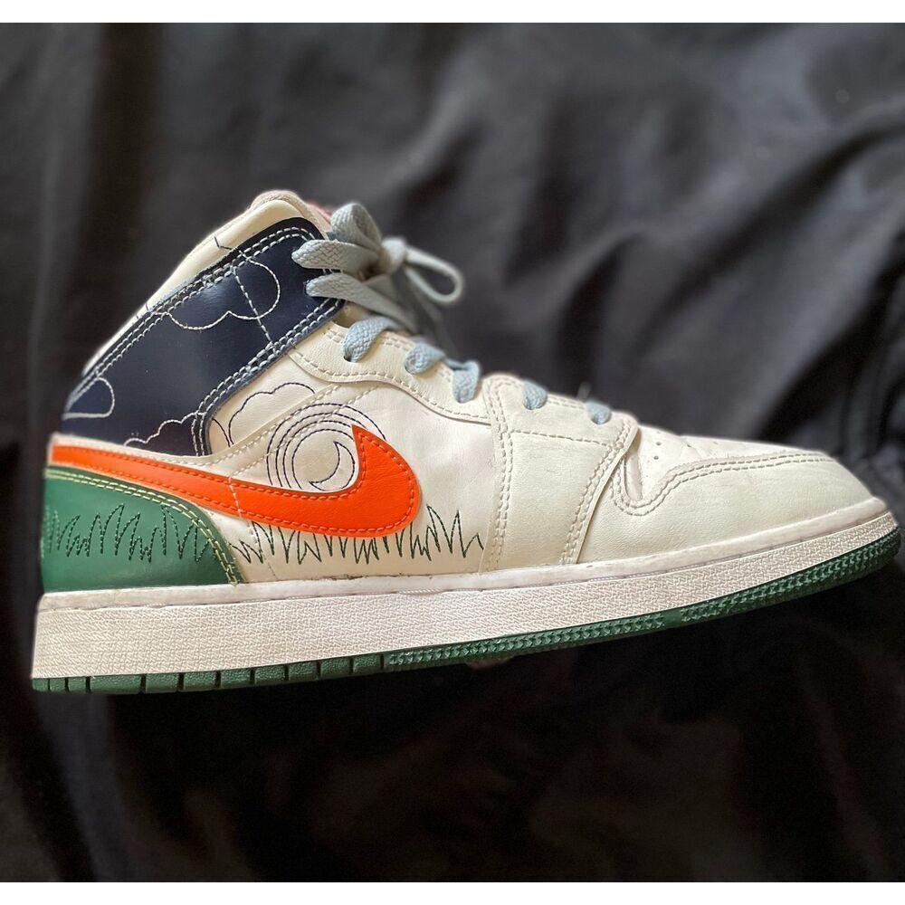 Nike Air Jordan 1 Mid SE Stitch youth size 6.5